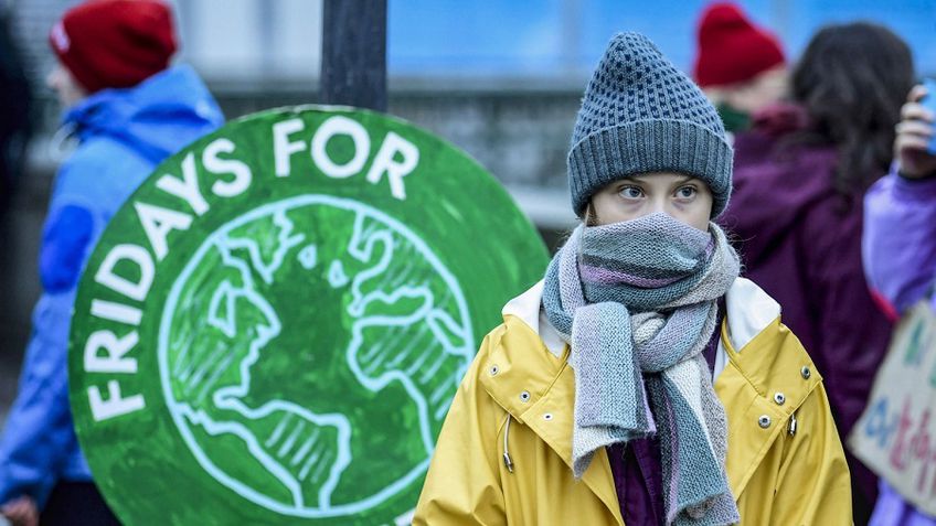 Klimato aktyvistė G. Thunberg atnaujino savo protestą prie Stokholmo parlamento