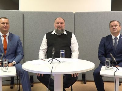 Дебаты кандидатов в мэры Висагинаса: Евгений Шуклин, Сергеюс Котовас, Эрландас Галагуз (видео) - Выборы 2023