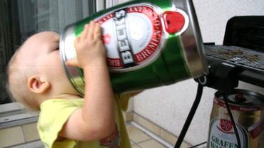 Опрос в Литве: Ужесточение продажи алкоголя не повлияет на пьянство
