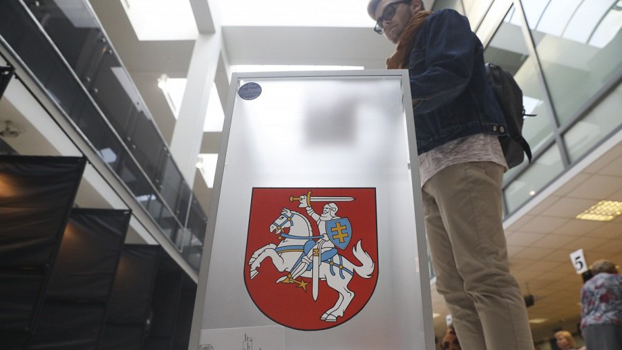 Висагинцы не рвутся голосовать на выборах президента Литвы и членов Европарламента - В Висагинасе