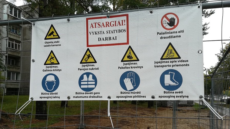 30-е. I этап завершен в срок - обновленная теплотрасса подведена ко всем домам - В Висагинасе