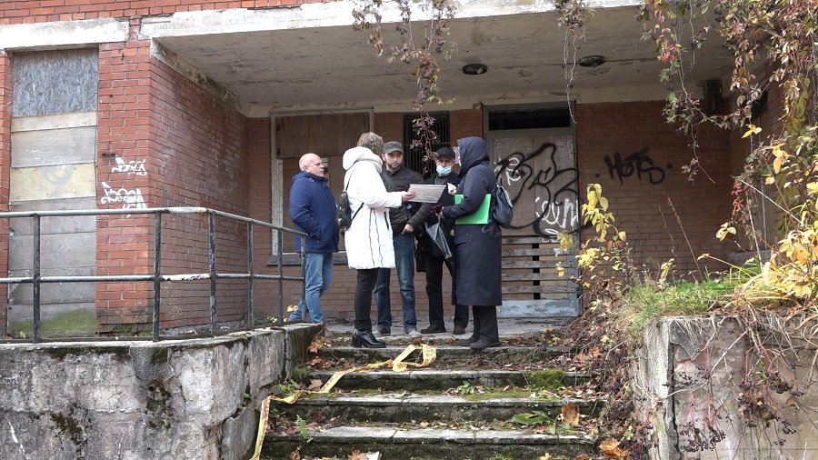 Городская власть "поставила крест" на здании первого детсада (видео) - В Висагинасе