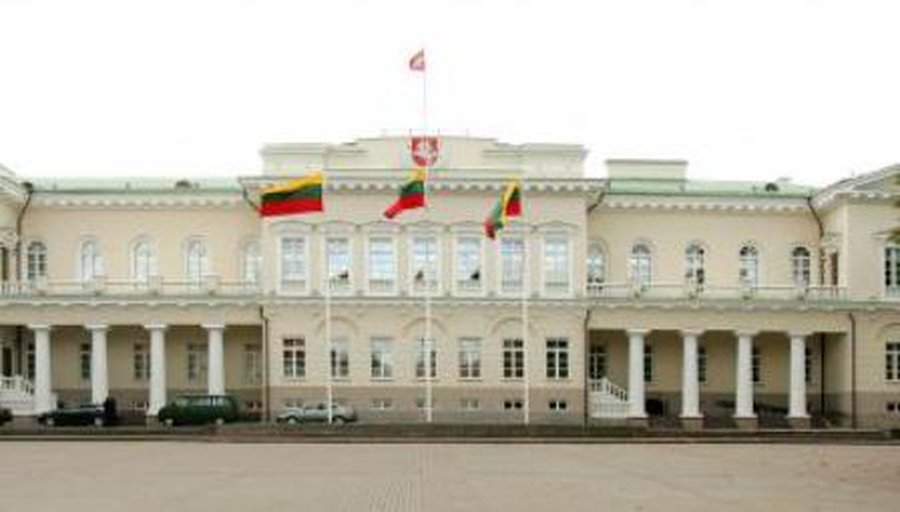 Литва пригласила оценить последствия «оккупации СССР» представителей «Мемориала», Йельского и Стэнфордского университетов
 - Литва и страны Балтии