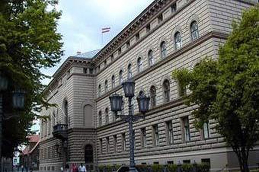 Латвийцы проголосовали за роспуск Сейма