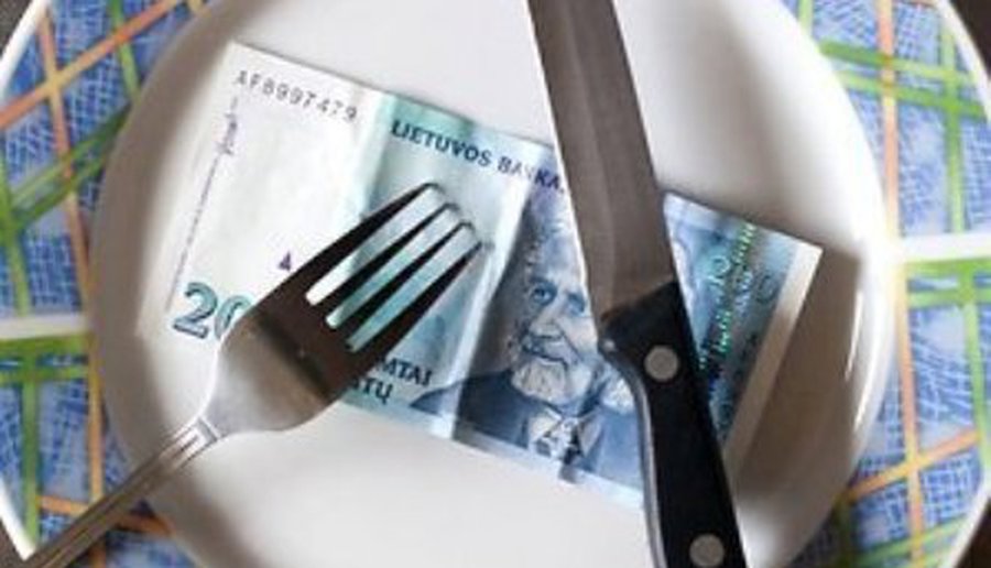 Главные беды населения — нищета и коррупция 
 - Литва и страны Балтии