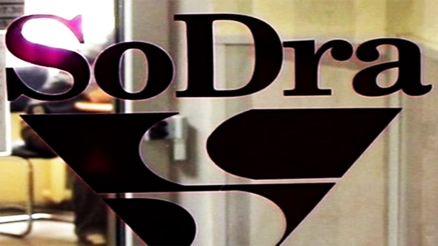 Из-за технической ошибки "Содра" терроризировала молодую мать - Литва и страны Балтии