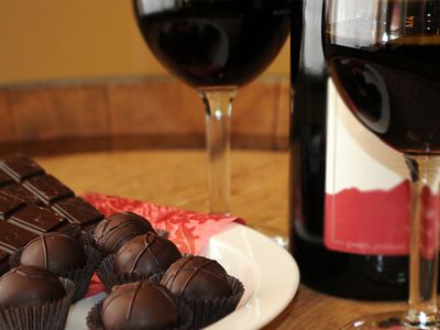 Вино и шоколад: польза сильно преувеличена - Наука и здоровье