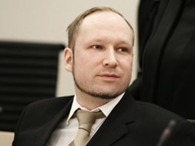 Брейвик пожаловался на холодный кофе в тюрьме - В Мире