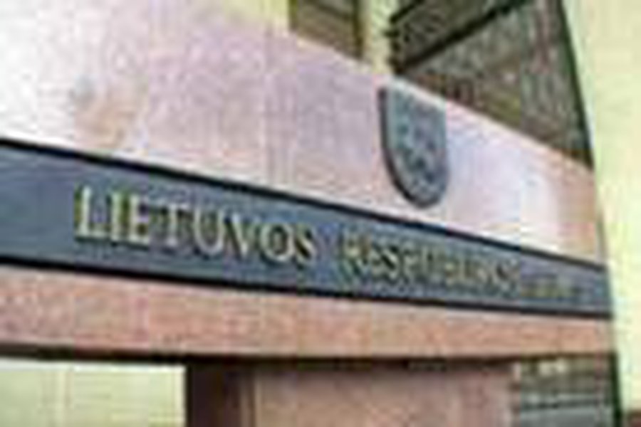 Литовский политик: Заискивание перед США для властей важнее нищенствующего населения - Литва и страны Балтии