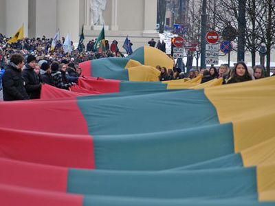 На улицах столицы Литвы — советская бронетехника


                                                 - Литва и страны Балтии