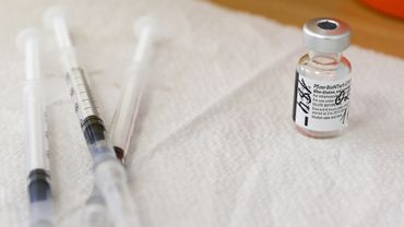 Доставлена крупнейшая до сих пор партия вакцин "BioNTech & Pfizer", увеличиваются темпы вакцинации