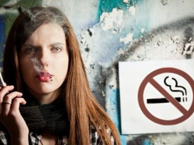 Латвия: за курение при детях хотят привлекать к уголовной ответственности

 - Литва и страны Балтии