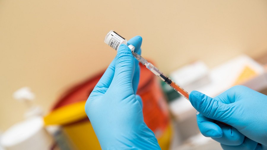 Для сомневающихся по поводу четвертой дозы прививки от коронавируса - разъяснение экспертов - Литва и страны Балтии