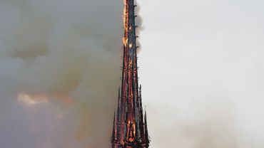 Paryžiaus katedros smailei atkurti bus rengiamas tarptautinis architektų konkursas