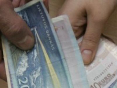 Основным источником существования для литовцев остается зарплата - Литва и страны Балтии