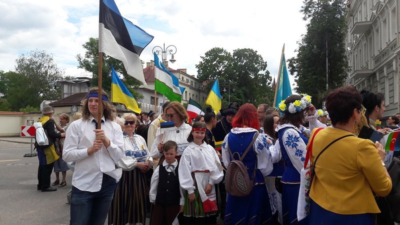 Эстонский национальный костюм: узор в культурной ткани народов Балтии - Висагинас и висагинцы