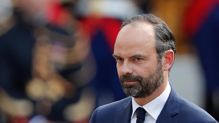 Премьер-министр Франции отказался отменять налог на выброс парниковых газов - В Мире