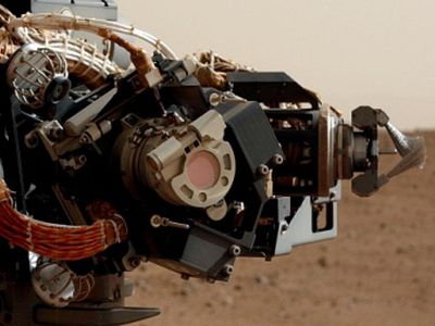 Марсоход Curiosity тестирует «руку» - Наука и здоровье