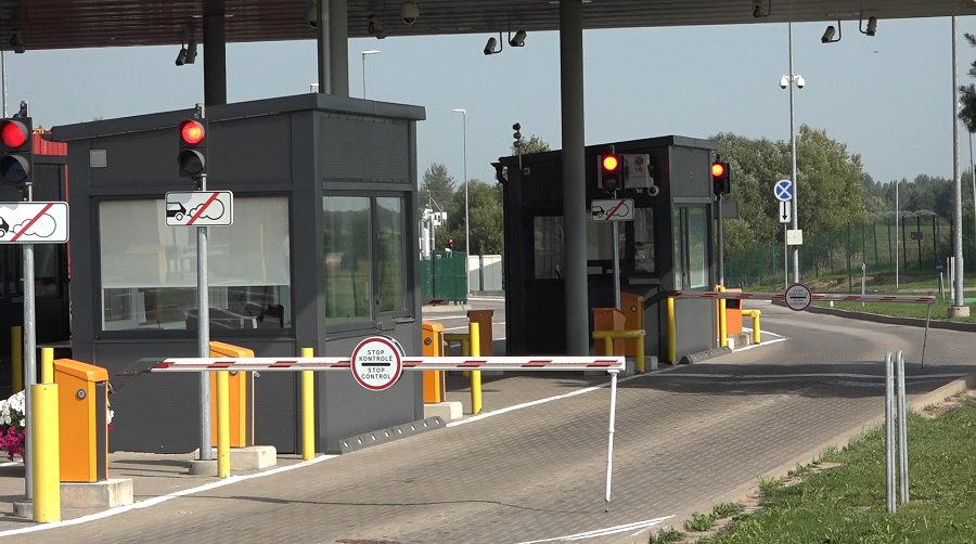 Литва с 18 июля закроет въезд легковым машинам с белорусскими номерами - Литва и страны Балтии