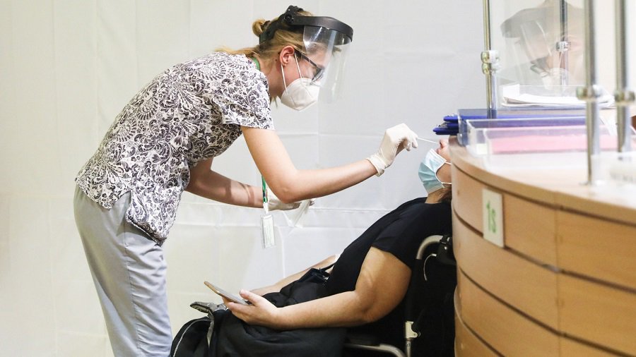 Литва готовится принять в дар от ЕК 390 тыс. быстрых антигенных тестов на коронавирус - Литва и страны Балтии