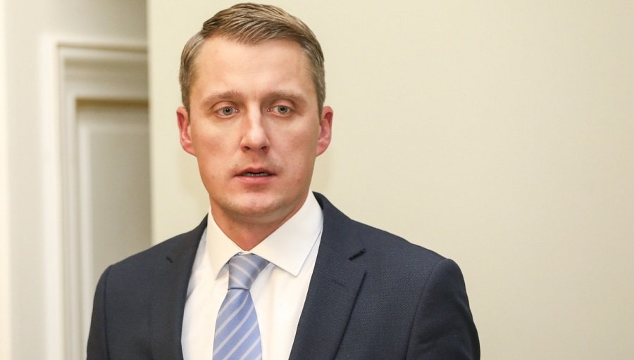 На сегодняшний день нет ясных средств , способных разделить электроны на  "опасные " и "безопасные" - Литва и страны Балтии