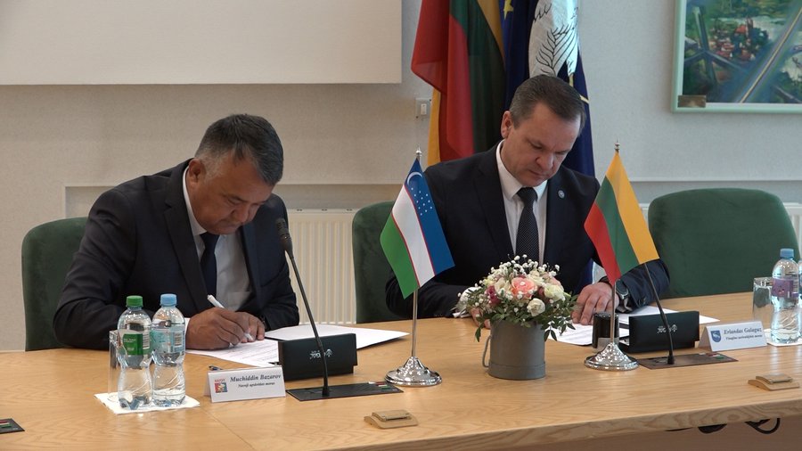 Висагинас и Навои стали городами побратимами (видео) - В Висагинасе