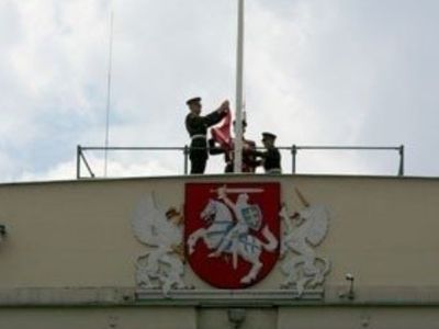 
Oficialiai prasideda prezidento rinkimų kampanija - Lietuva ir Baltijos šalys