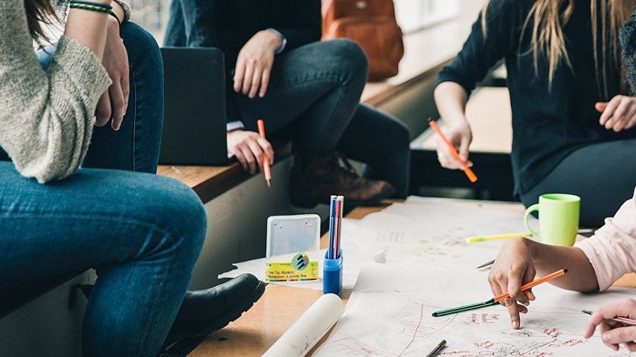 Профшколы не обеспечивают потребности рынка, показывает обзор - Литва и страны Балтии