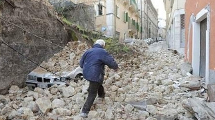 Итальянских сейсмологов приговорили к шести годам тюрьмы - В Мире