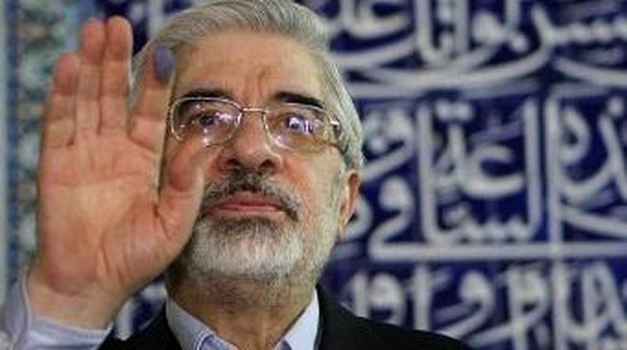 Соперник Ахмадинеджада объявил о победе на президентских выборах - В Мире