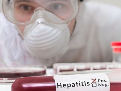 Роспотребнадзор предупредил российских туристов о вспышке гепатита А в 20 странах Европы - В Мире