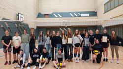 В Висагинасе состоялись школьные соревнования по волейболу