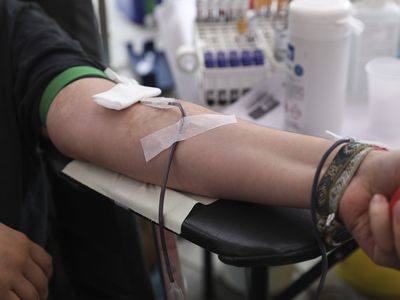 Больницы ощущают нехватку крови - Наука и здоровье