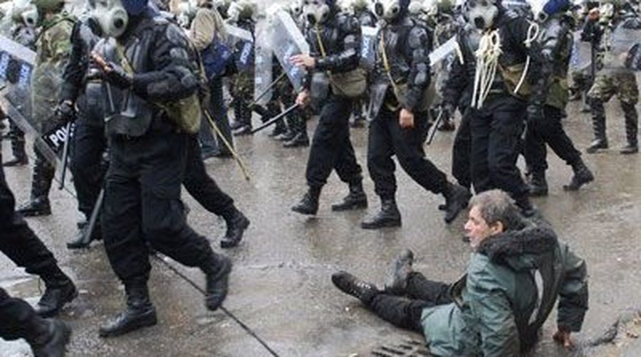 Адамкус: Литве не удалось до конца демократизировать Грузию - Литва и страны Балтии