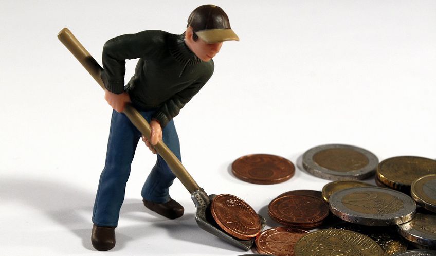 Экономист: пенсионные фонды второй ступени могут "лопнуть от жадности"
