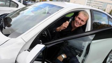 Серебряному призеру Олимпиады-2012 Евгению Шуклину — автомобиль BMW