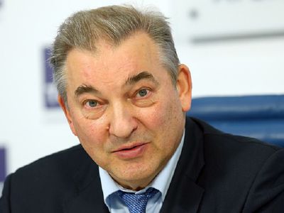 Третьяк заявил, что золото фигуристок вдохновит хоккеистов на Олимпиаде - В Мире