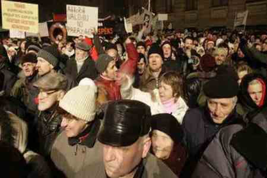 Финансовые трудности испытывают 3/4 жителей крупных городов Литвы - Литва и страны Балтии