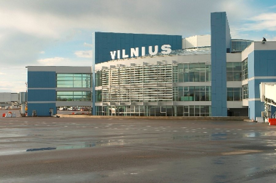 Liepą iš Vilniaus oro uosto skrido daugiausiai keleivių istorijoje - Lietuva ir Baltijos šalys