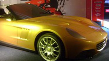 Итальянцы создали «золотую» Ferrari