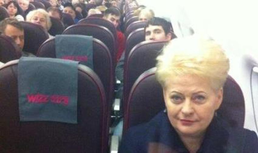 Президент Литвы отправилась на похороны Тэтчер авиарейсом эконом-класса


