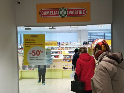 Маски можно купить в аптеках. Как приобрести маски от Красного Креста (Изменено) - В Висагинасе