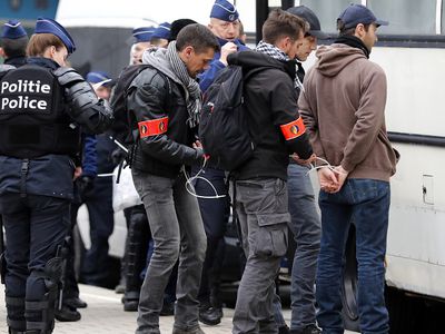 Локальные столкновения полиции с манифестантами из движения "желтые жилеты" произошли в Брюсселе. - В Мире