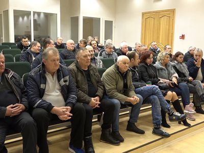 Диалог с висагинскими таксистами состоялся (видео) - В Висагинасе