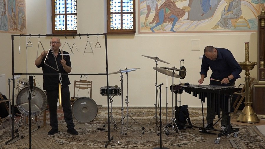 Музыкальная перкуссия под сводами православного храма (видео) - В Висагинасе