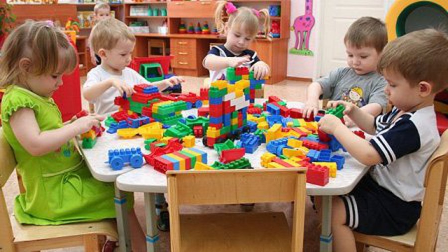 Формируется очередь в детсады на будущий год - Литва и страны Балтии