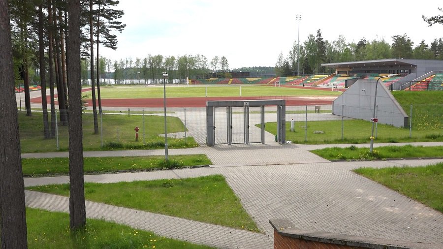 Кому будет принадлежать футбольное после реконструкции стадиона? (видео) - В Висагинасе