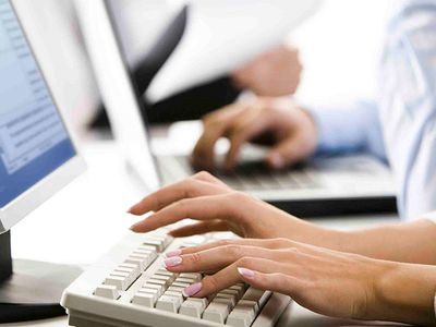 Зримая польза. Как защитить глаза при работе за компьютером? - Наука и здоровье