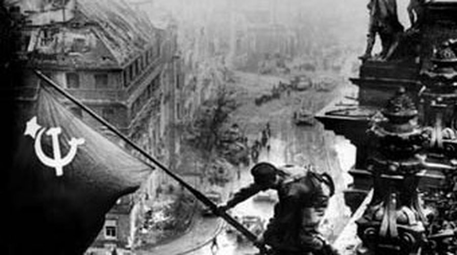 Россияне посчитали преступлением отрицание победной роли СССР в войне - В Мире