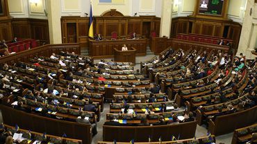 Депутат Рады предлагает разрешить украинцам иметь двойное гражданство с ЕС, США и Канадой